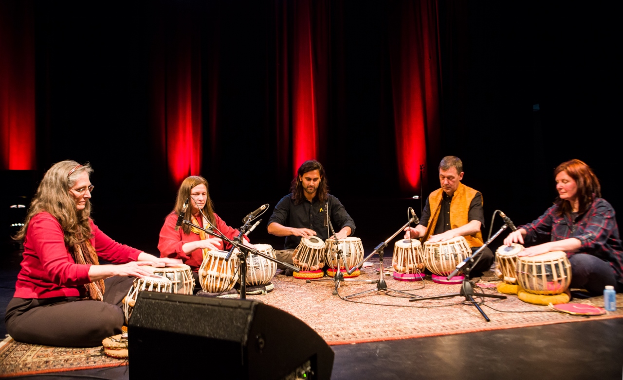 Tabla Ensemble Kamalesh Maitra.jpg